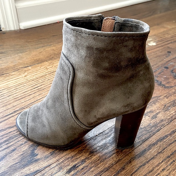 Frye Suede Heeled Peep-toe Boot 7.5, EUC - Picture 2 of 5